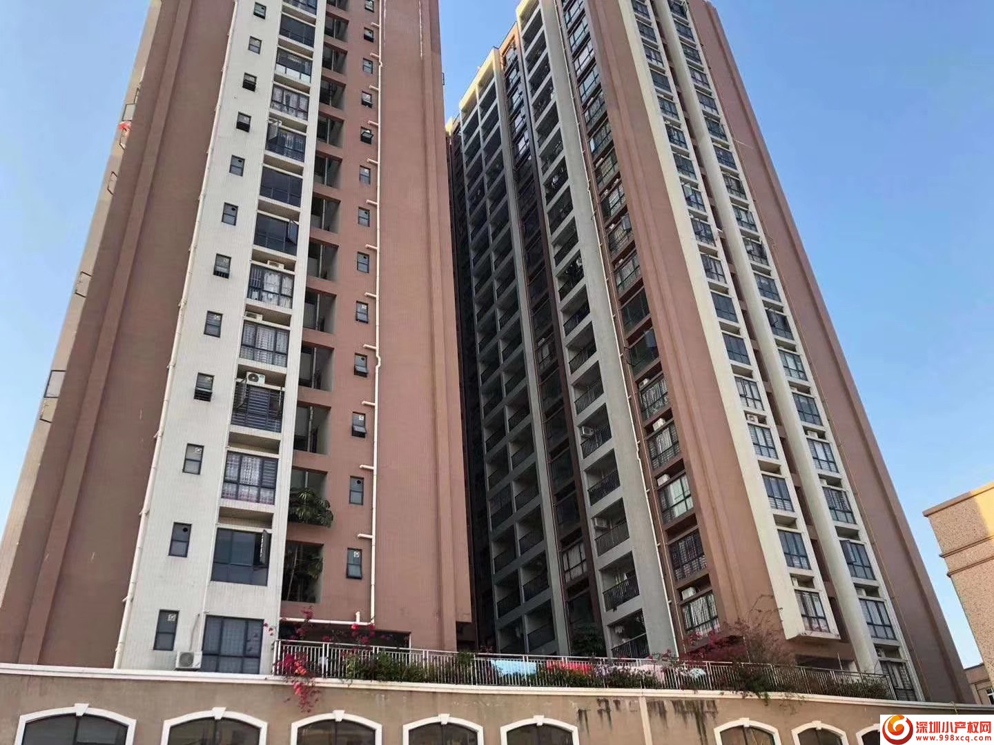 东莞厚街村委统建楼花园小区房【信义华庭】合围封闭小区,外观高端